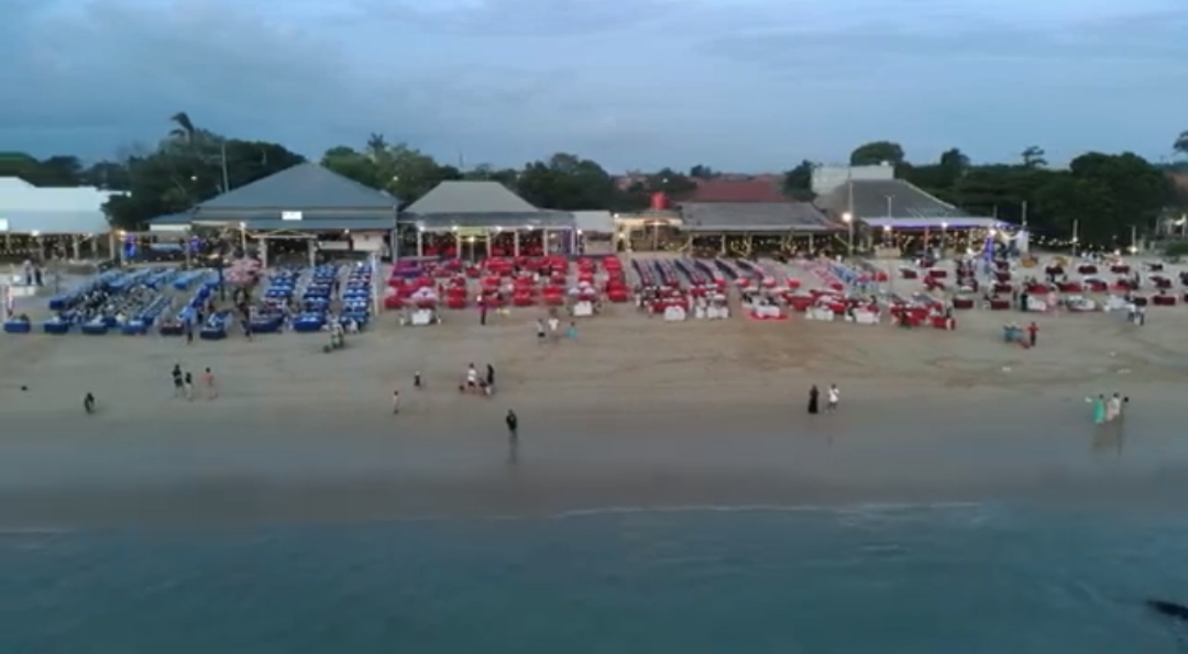 20 Restoran Pinggir Pantai Jimbaran dengan view sunset terbaik.